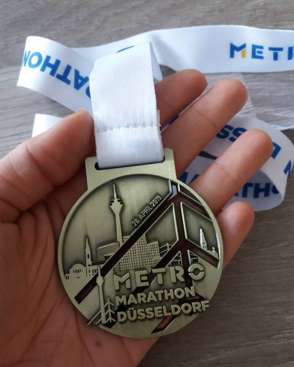Finishermedaille Metro Marathon Duesseldorf 2019